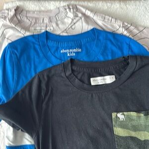 Abercrombie Kids T-Shirt Bundle - Black, Blue, White